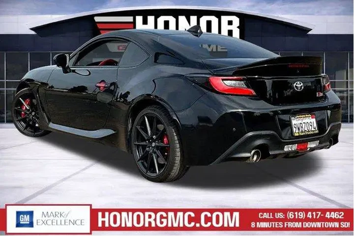 $33488 : Toyota GR86 2024 Premium 2dr image 4