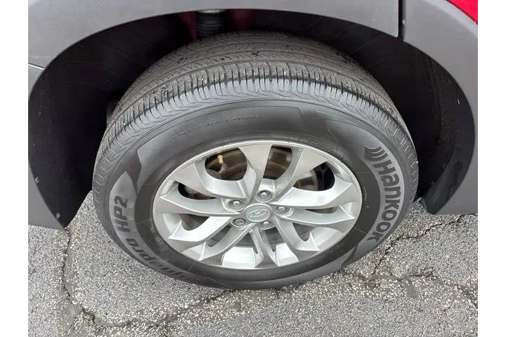 $18485 : Hyundai SANTA FE 2020 SEL 4d image 10