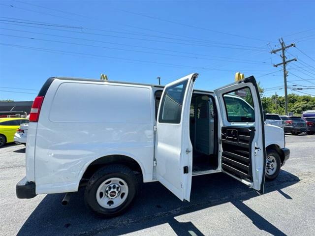 $18970 : 2017 GMC Savana 2500 image 9