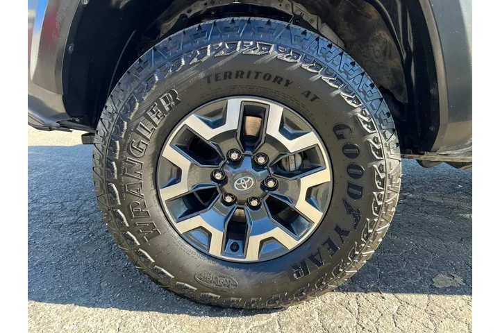 $37588 : Gold Certified2023 Tacoma TRD image 9