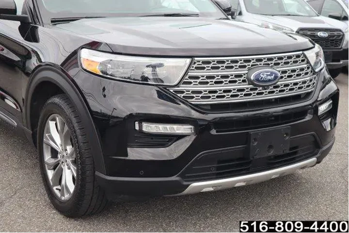 $27647 : Ford Explorer 2022 AWD Limit image 2