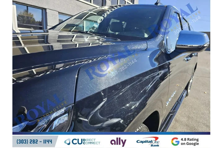 $71995 : 2023 Suburban 4WD Premier image 7