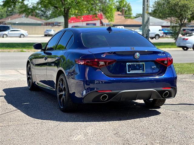 $18999 : 2018 Alfa Romeo Giulia image 8