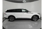 $35702 : Lincoln Aviator 2020 AWD Res thumbnail
