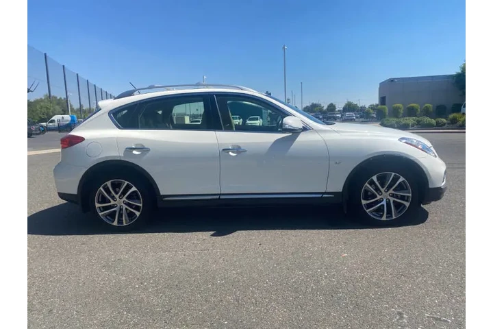 $11495 : 2016 QX50 image 6