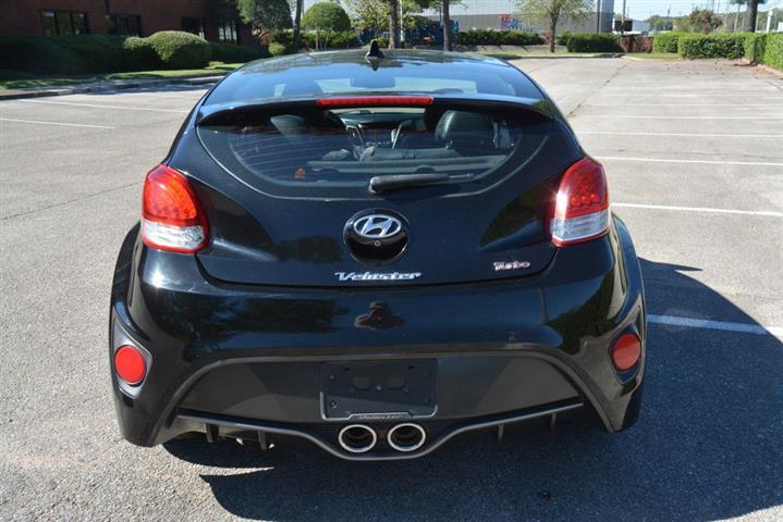 2016 VELOSTER Turbo image 8