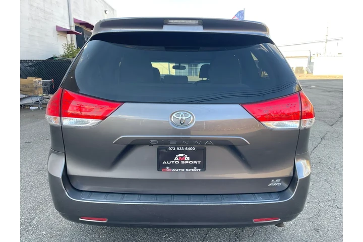 $11685 : 2014 Sienna 5dr 7-Pass Van V6 image 10