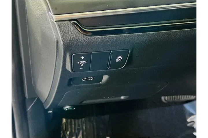 $31800 : Kia K5 2025 GT-Line 4dr Seda image 10