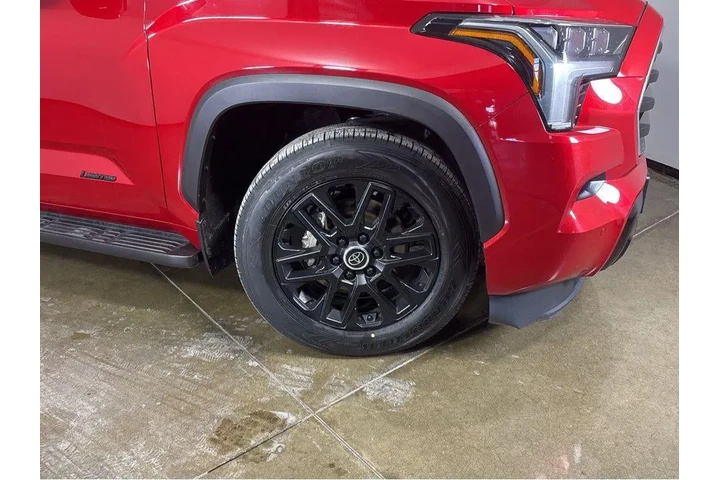 $62994 : Gold Certified2024 Sequoia Li image 9