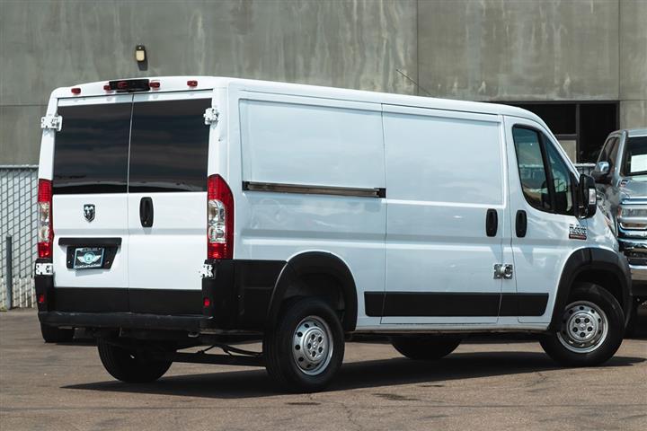 2018 ProMaster Cargo Van image 3