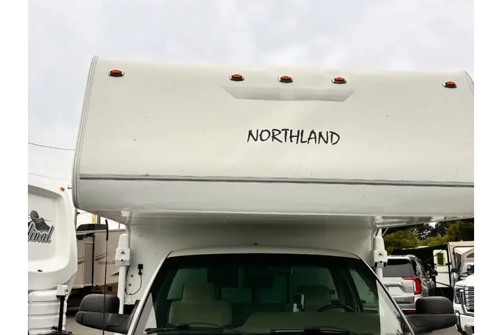 $12900 : 2009 Northland Camper 850 image 6