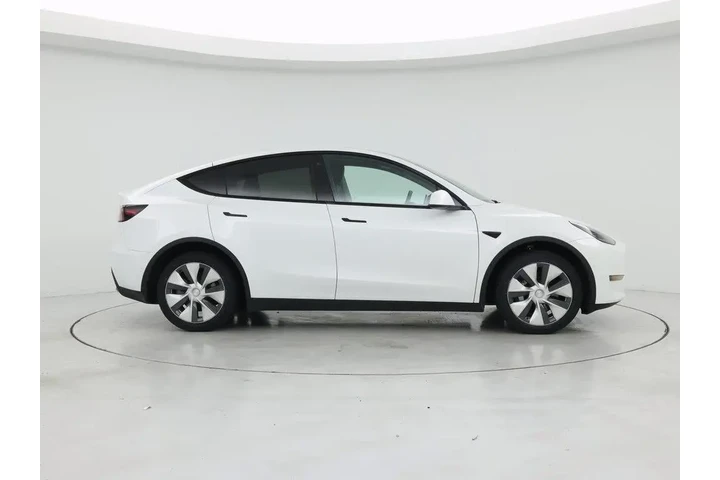 $33998 : Tesla Model Y 2022 AWD Long image 7
