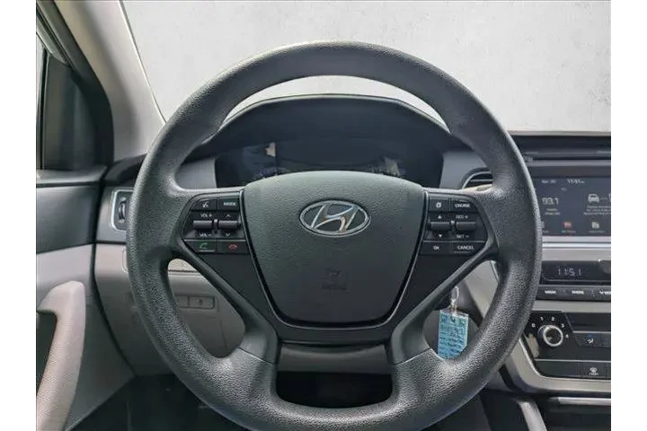 $11495 : Hyundai SONATA 2016 Sport 4d image 10
