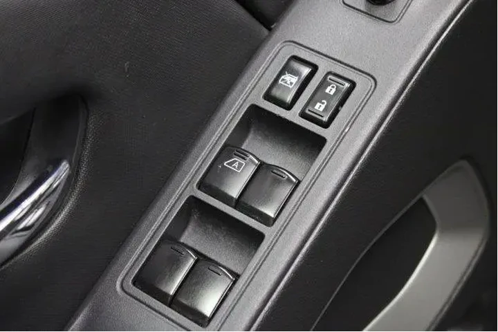 $28959 : Nissan Frontier 2022 4x4 SV image 7