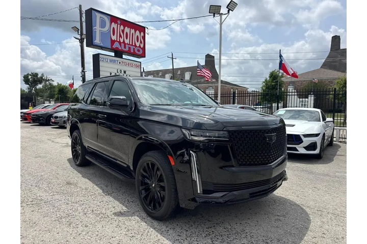 2022 Escalade Luxury 4WD image 3