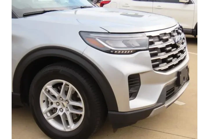 $32911 : Ford Explorer 2025 Active 4d image 5