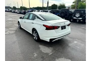 $12980 : 2020 Altima 2.5 S Sedan thumbnail