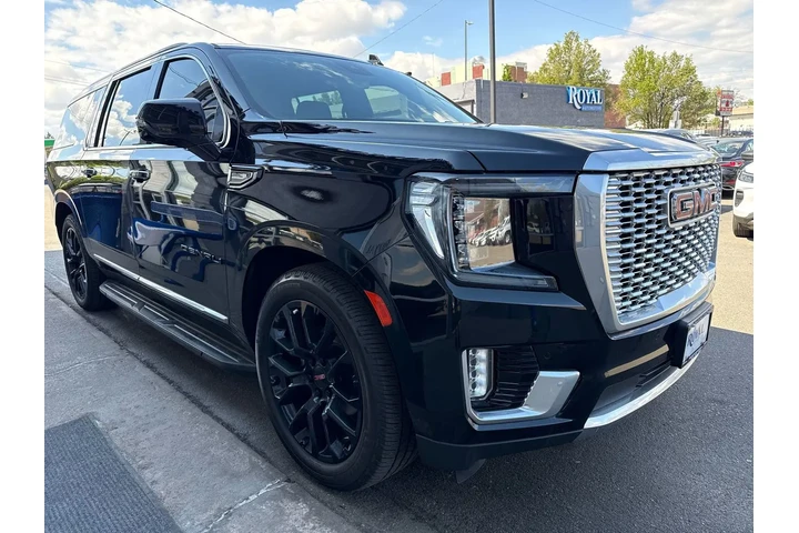 $46995 : 2023 GMC Yukon XL 4WD Denali image 2
