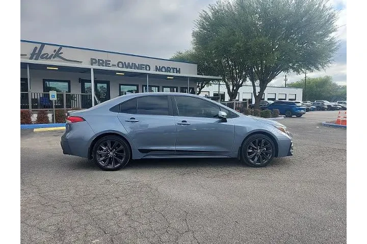 $24899 : Toyota Corolla 2025 SE 4dr S image 2