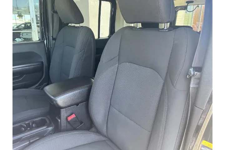 $24500 : Jeep Wrangler Unlimited 2021 image 8