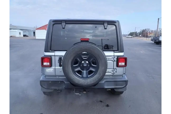 $28500 : Jeep Wrangler 2019 4x4 Sport image 5