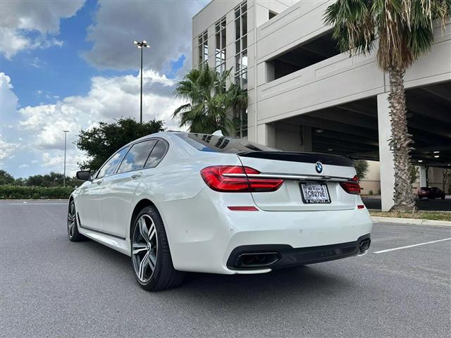 $28799 : 2016 BMW 7 SERIES2016 BMW 7 S image 6