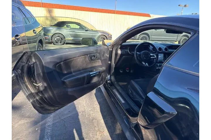 $33104 : Ford Mustang 2019 GT 2dr Fas image 8