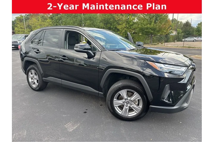 $31997 : Gold Certified2025 RAV4 XLE image 1