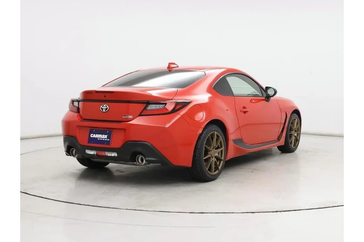 $31998 : Toyota GR86 2024 2dr Coupe 6 image 8