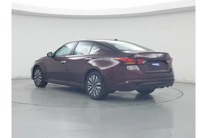 $21998 : Nissan Altima 2024 2.5 SV 4d image 2