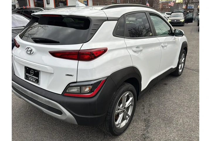 $18990 : Hyundai KONA 2023 AWD SEL 4d image 8