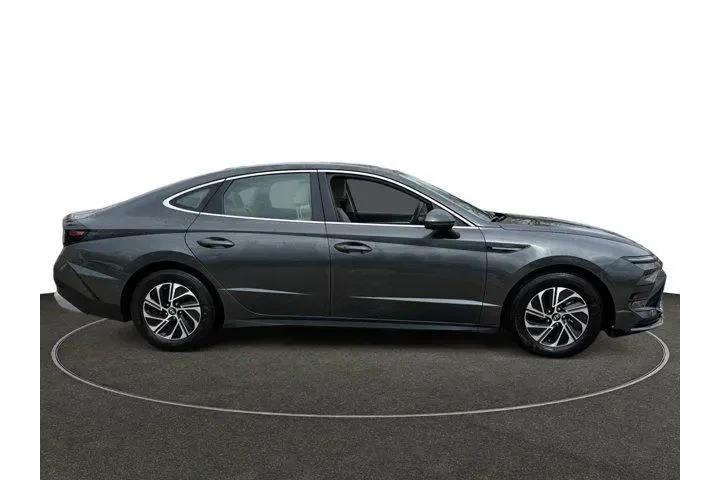 $26979 : Hyundai SONATA Hybrid 2026 B image 6
