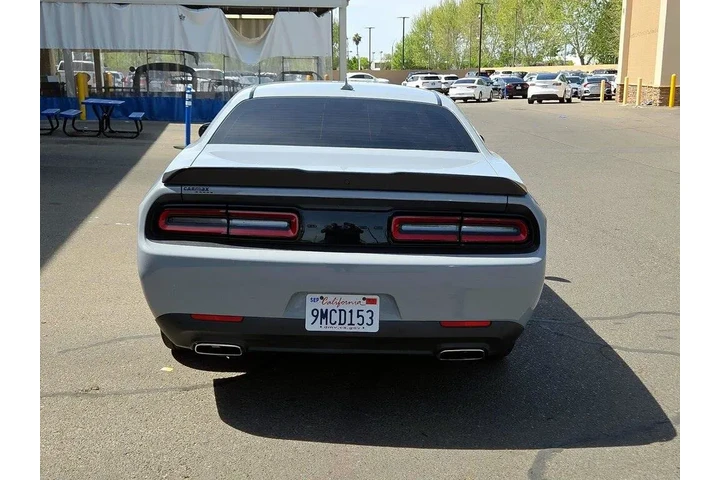 $25998 : Dodge Challenger 2022 SXT 2d image 6
