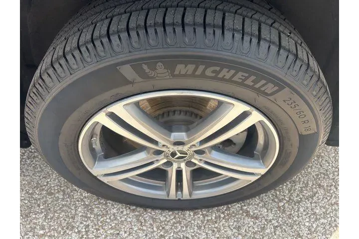 $27995 : Mercedes-Benz GLC 2022 GLC 3 image 7