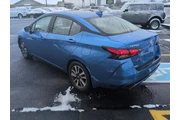 $13050 : Nissan Versa 2021 SV 4dr Sed thumbnail