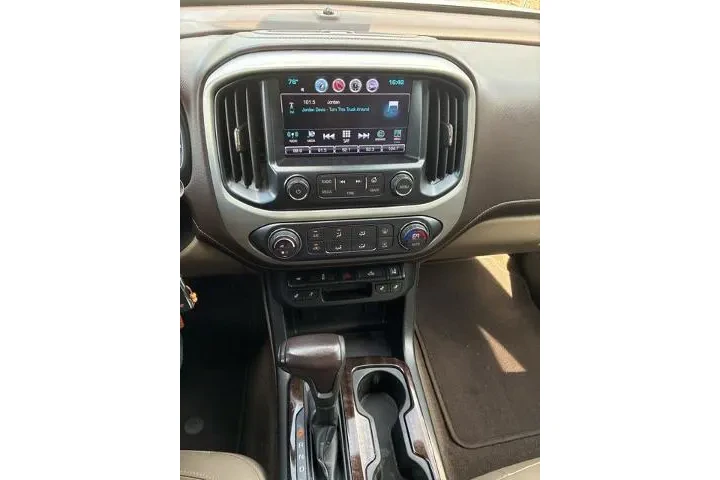 $23039 : GMC Canyon 2017 4x4 SLT 4dr image 10
