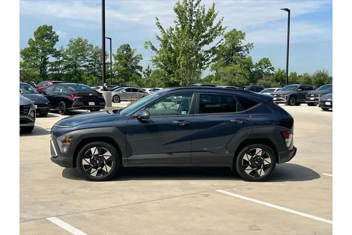 $20299 : Hyundai KONA 2024 SEL 4dr Cr image 5
