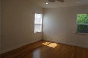 $900 : Beautiful Home...LAKEWOOD,CA thumbnail