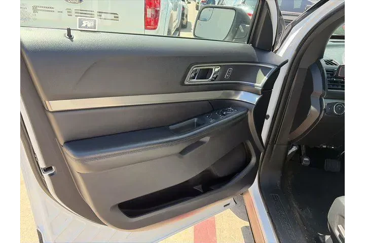 $19800 : Ford Explorer 2019 XLT 4dr S image 9