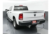 $28594 : Ram 1500 Classic 2021 4x4 Tr thumbnail