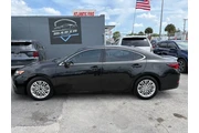 2017 ES 350 thumbnail