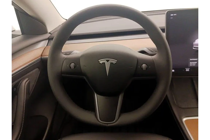 $25998 : Tesla Model 3 2023 4dr Sedan image 10