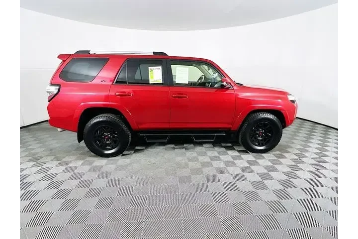 $33900 : Toyota 4Runner 2021 4x2 SR5 image 6