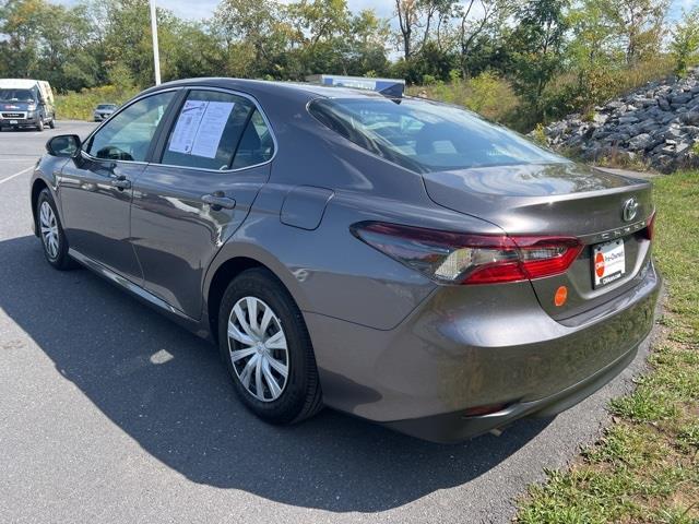 $28498 : PRE-OWNED 2022 TOYOTA CAMRY H image 6