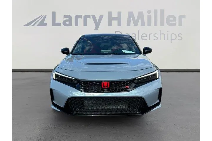 Honda Civic 2024 Type R 4dr image 8