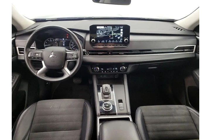 $24998 : Mitsubishi Outlander 2024 SE image 9