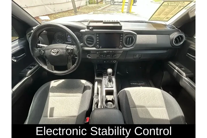 $29817 : Toyota Tacoma 2021 4x2 TRD O image 10