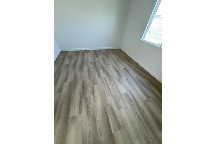 Mariscal Flooring image 1
