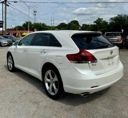 $8900 : 2015 Venza XLE image 5