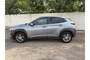 $10820 : 2018 Kona SE thumbnail